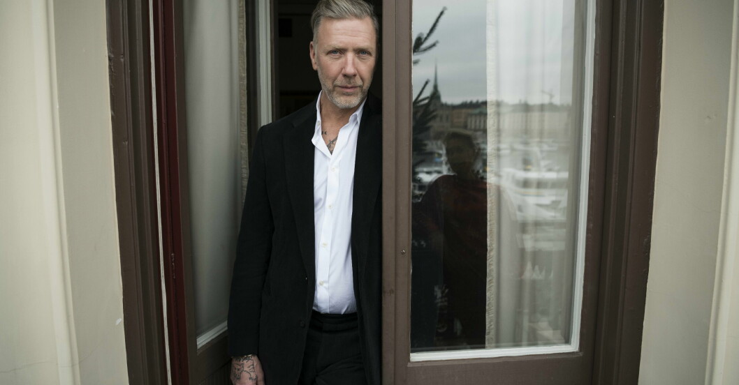 Mikael Persbrandt.