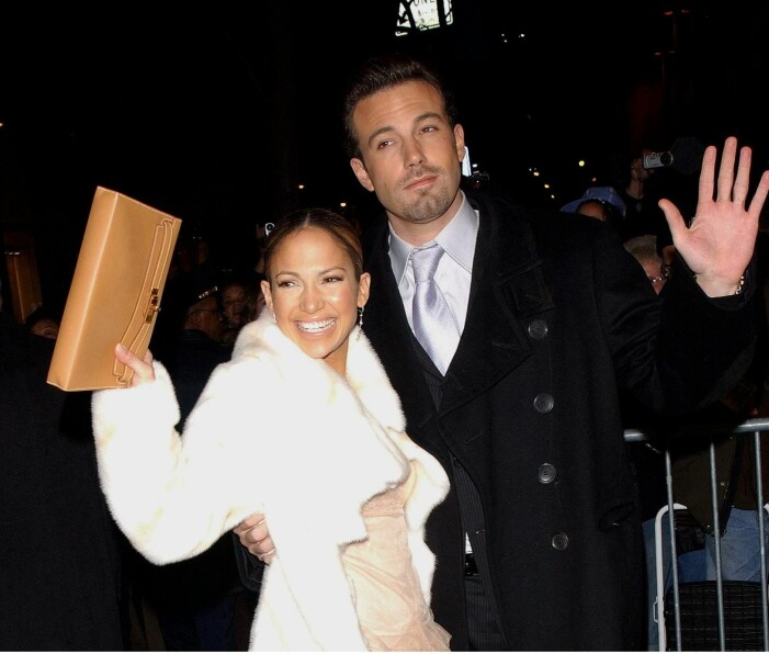 Bennifer på röda mattan i New York en dag i december 2002. NEW YORK Jennifer Lopez and Ben Affleck at "Maid in Manhattan" premier at the Ziegfeld Theatre in Manhattan on 8 December 2002.