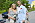 Pernilla Wahlgren och fästmannen Christian Bauer var glada gäster på Jessica Wahlgrens bröllop med Magnus Norman i förra året.
