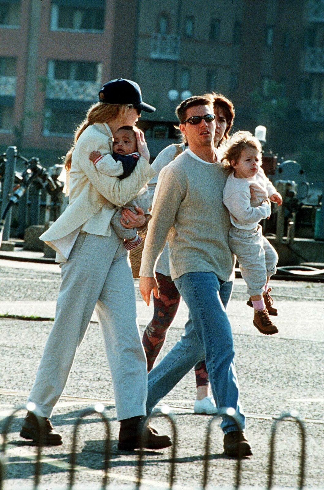 Tom Cruise och Nicole Kidman med deras gemensamma barn Isabella Cruise och Connor Cruise år 1995.
