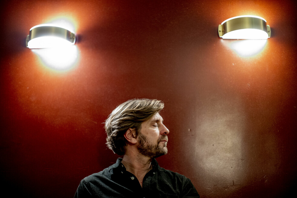 Ruben Östlund är i dag en av Skandinaviens mest hyllade regissörer. Ruben Östlunds nya film Triangle of sadness går på djupet med skönhetsbranschen och samtidens fixering vid yta.