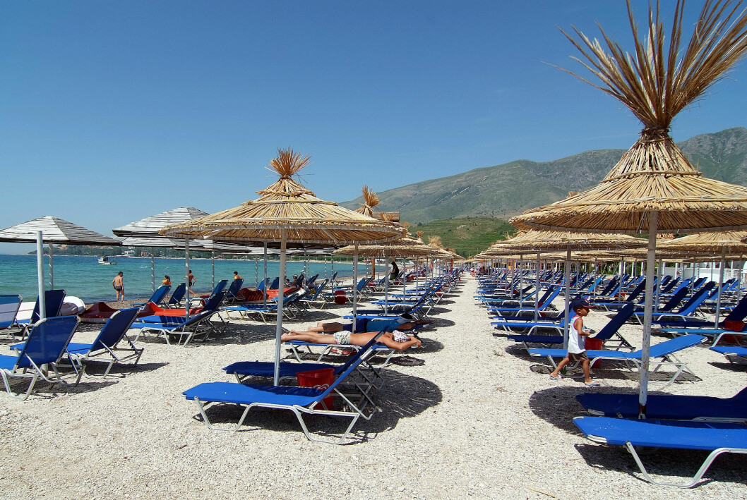 En sandstrand i Orikum, omkring 18 mil söder om Albaniens huvudstad Tirana. En sandstrand i Orikum, omkring 18 mil söder om Albaniens huvudstad Tirana.