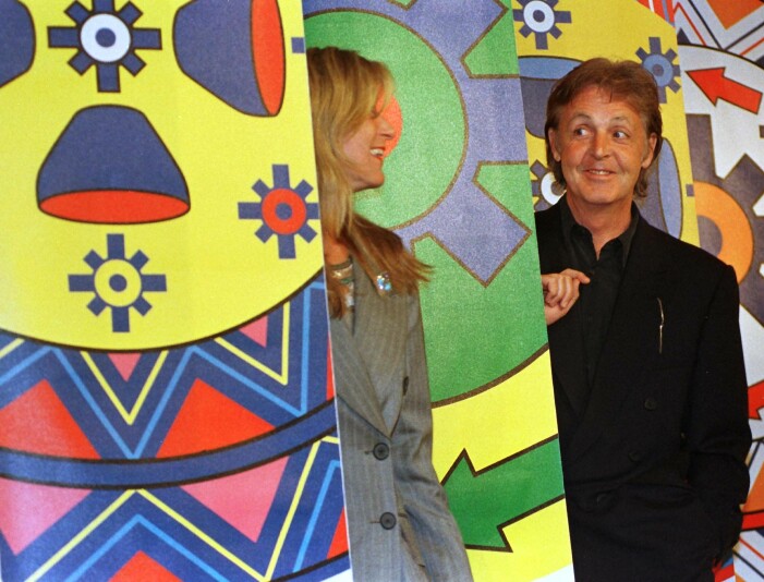 Paul adopterade Linda McCartneys dotter Heather.