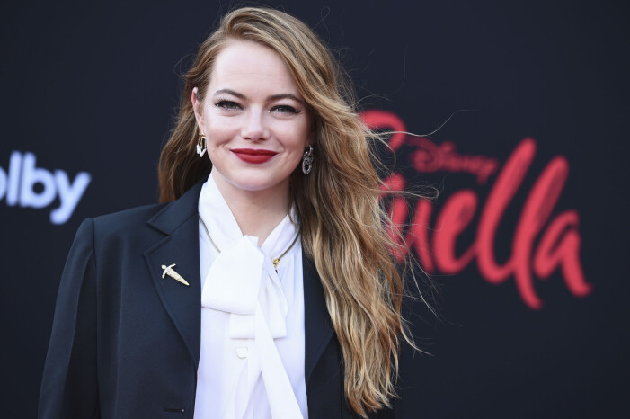 Emma Stone arrives at the premiere of "Cruella" at the El Capitan Theatre on Tuesday, May 18, 2021, i Los Angeles. (Photo by Jordan Strauss/Invision/AP) CAPM218