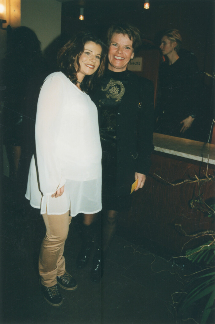 Carola med mamma 1998.