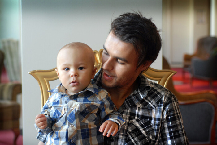 Stefan Liv med sonen Herman, 1 år.