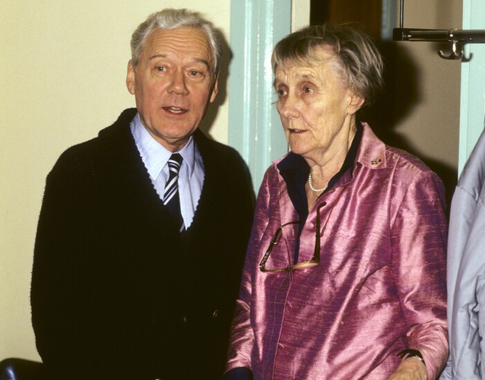 Olof Thunberg med Astrid Lindgren 1993. Olof hade flera roller i Lindgren-produktioner under karriären.