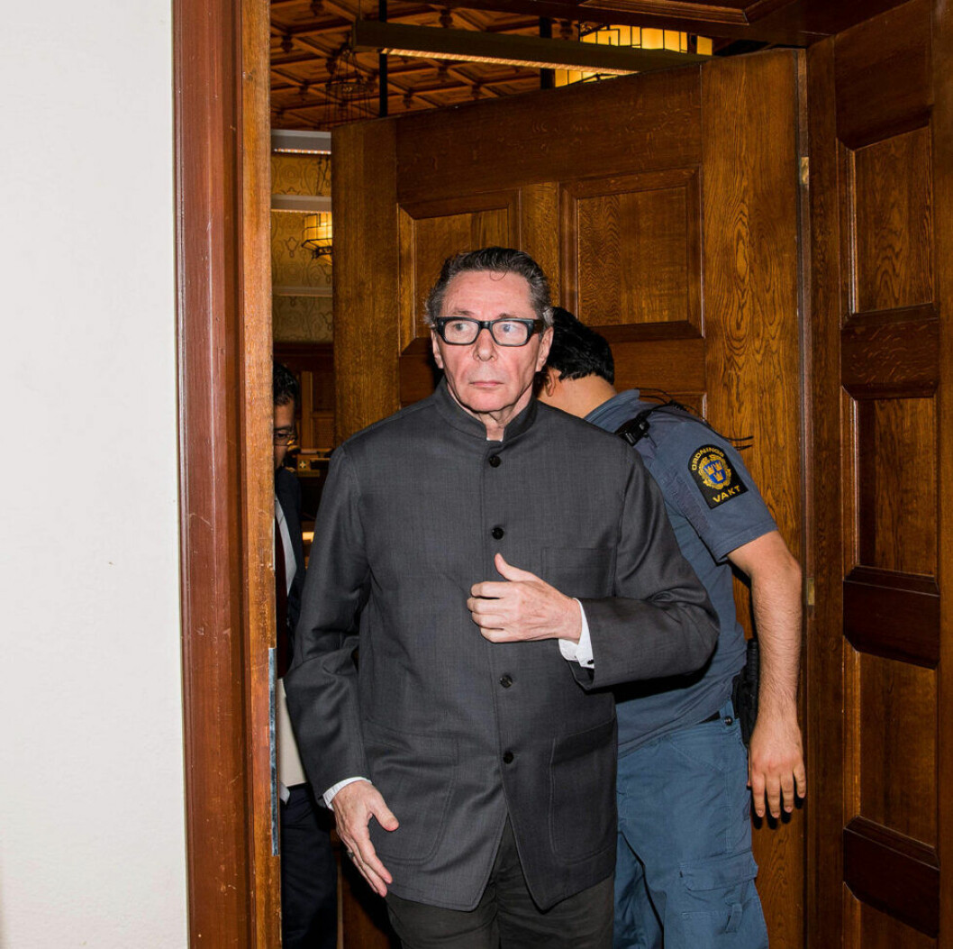 Jean-Claude Arnault lämnar rättegångssalen, september 2018.