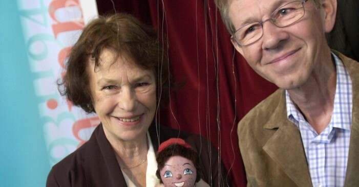 Anita Lindman med Ola Lundberg och Televinken 2004.
