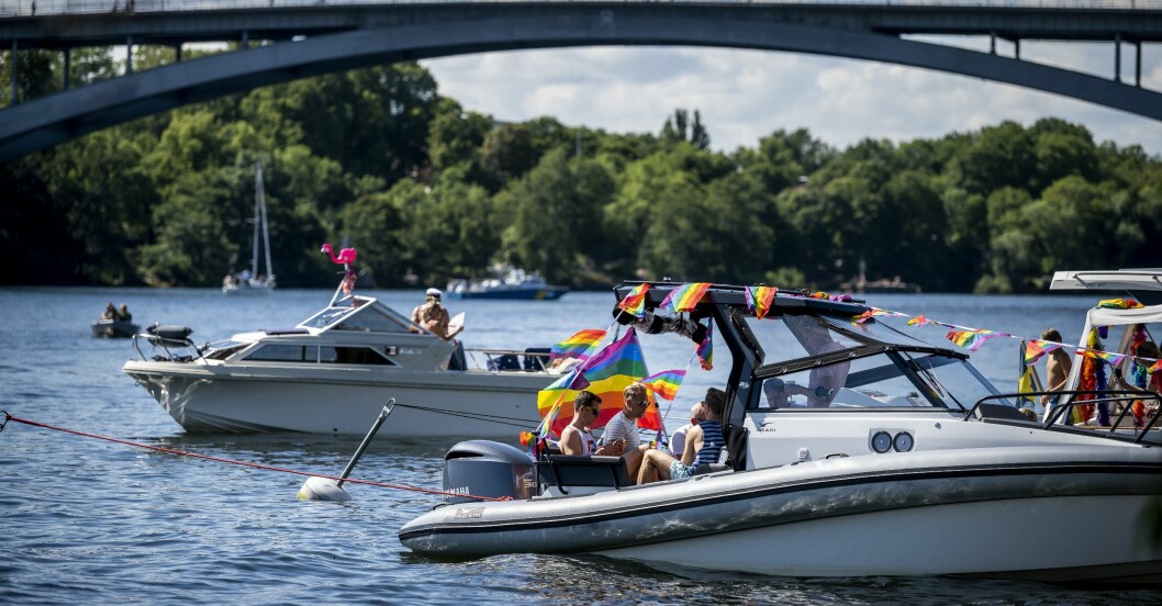 Pride till sjöss, Pride Lake Parade, ett fåtal båtar som hade prideparad på Mälaren under 2020. Pridefesten i Stockholm.