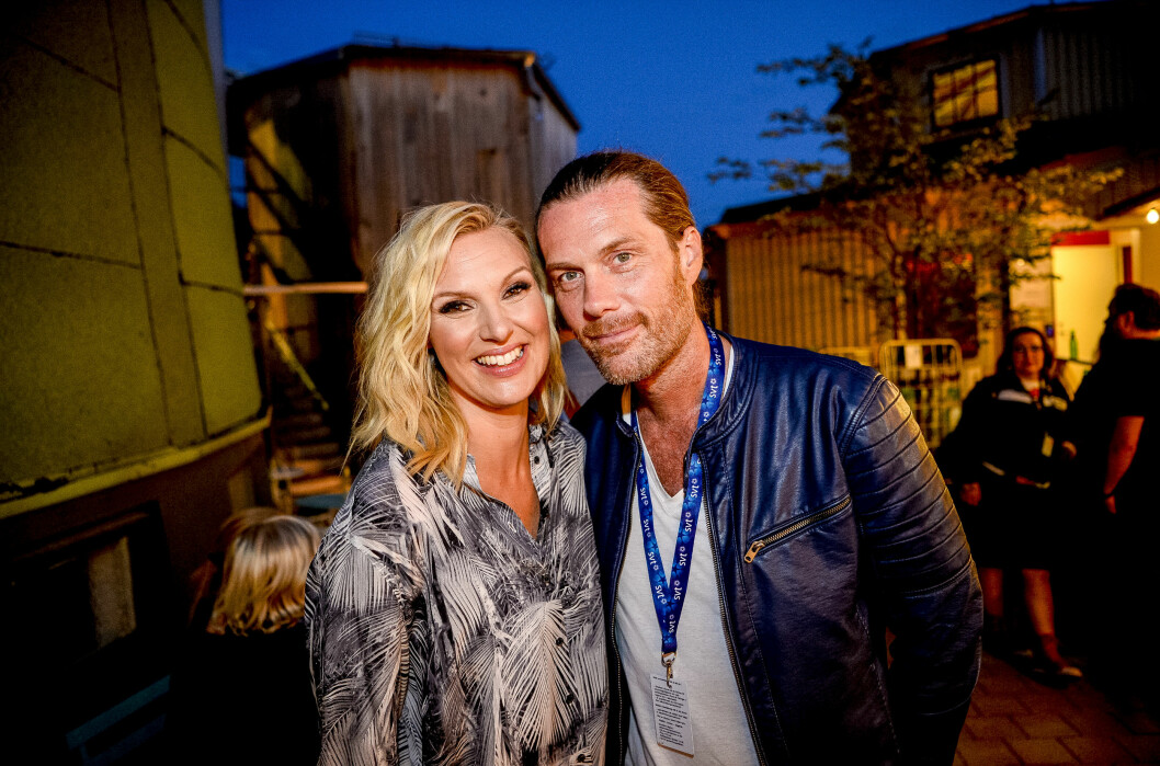 Sanna Nielsen och Joakim Ramsell ska bli föräldrar. Sanna Nielsen och Joakim Ramsell