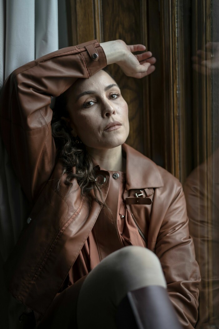 "Att växa upp på en bondgård lärde mig respekt för naturen", säger världsstjärnan. Noomi Rapace är våren 2022 aktuell med filmen Lamm.