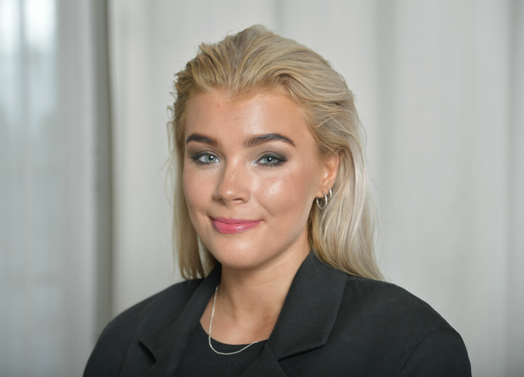 Keyyo är 24 år.