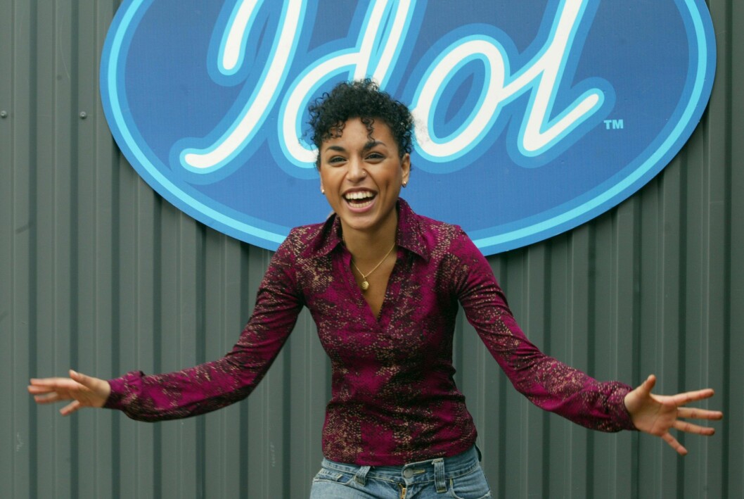 Loreen slog igenom i tv-programmet <span class=" italic" data-lab-italic_desktop="italic">Idol</span> år 2004. I dag beskriver hon upplevelsen som ”fysiskt smärtsam” eftersom hon befann sig i en så känslig ålder och alla utomstående plötsligt hade en åsikt om henne. Hon är dock glad för erfarenheten, framför allt för den personliga utvecklingen som det gav henne. Loreen slog igenom i tv-programmet Idol år 2004.