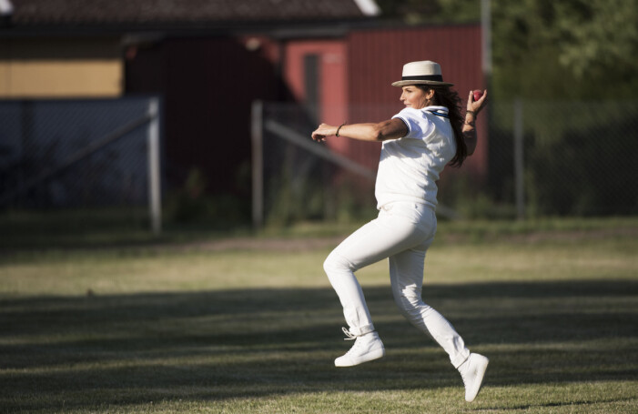 Cricket i Burgsvik på Gotland. Carola Häggkvist spelar cricket under inspelningen av tv-programmet "Så mycket bättre" i Burgsvik på Gotland.