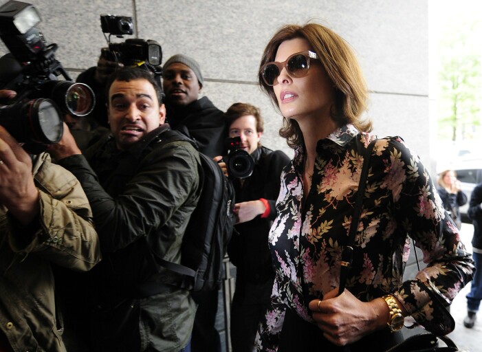 Linda Evangelista i samband med rättstvisten om sonen. Linda Evangelista i samband med rättstvisten om sonen.