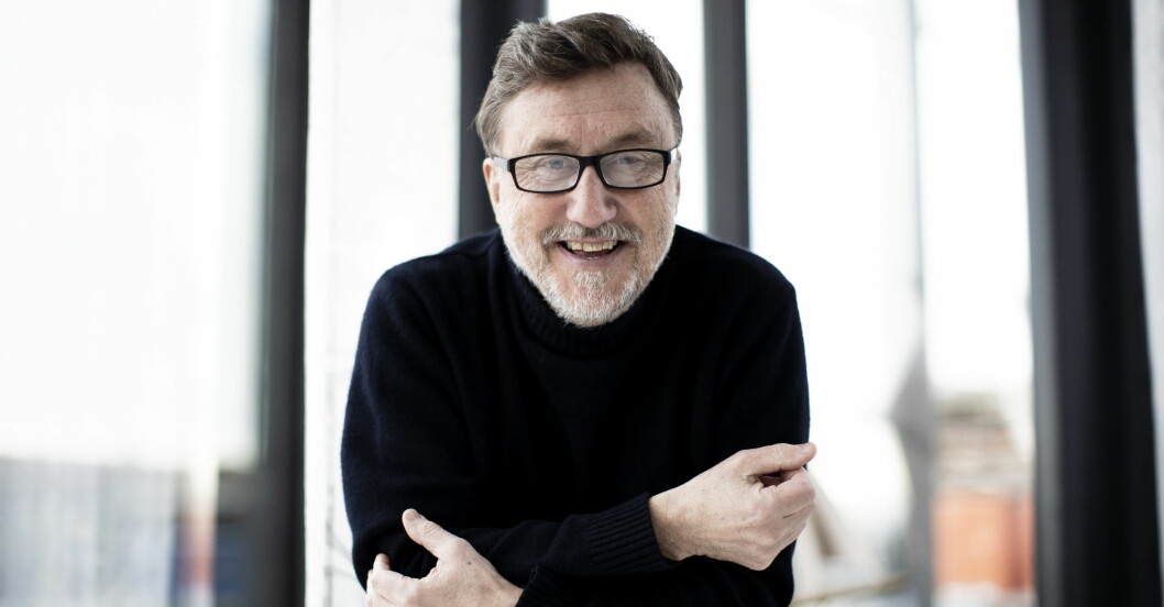Nyblivne pensionären Janne Josefsson sommarjobbar med Karlvagnen.