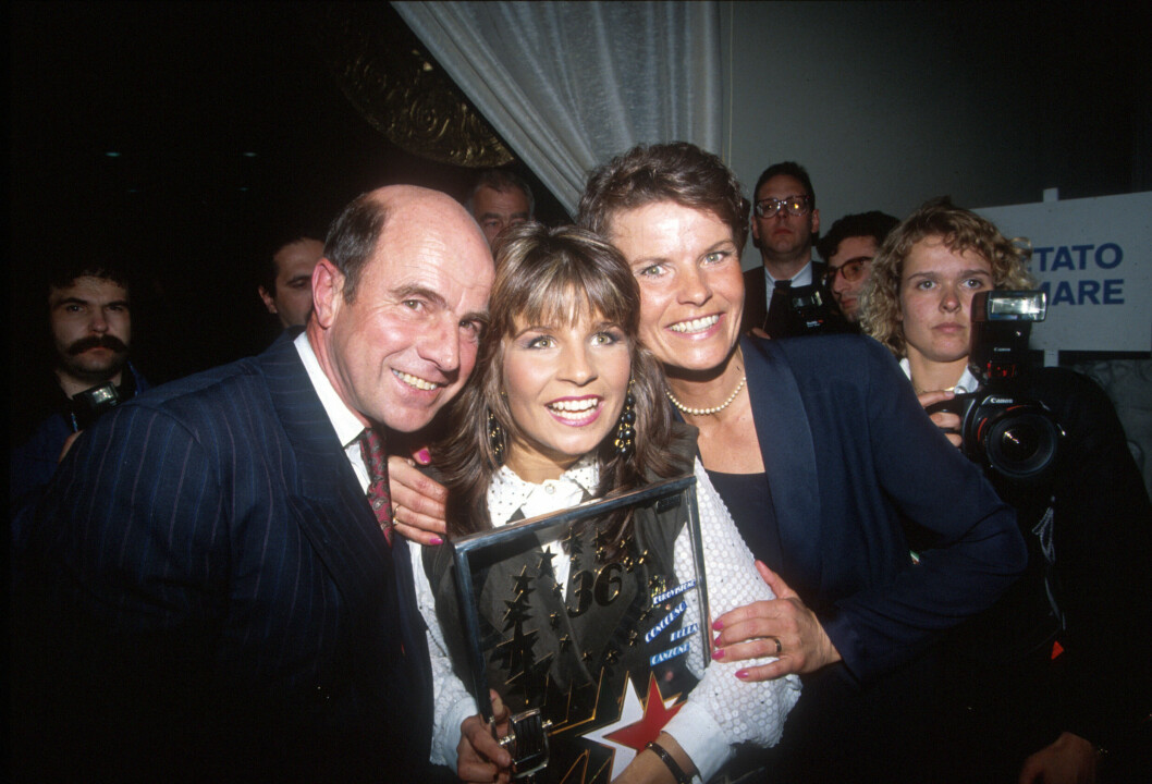 Carola Häggkvist med mamma Anita och pappa Jan, efter vinsten med låten Fångad av en stormvind i Eurovision Song Contest, Rom, 1991.