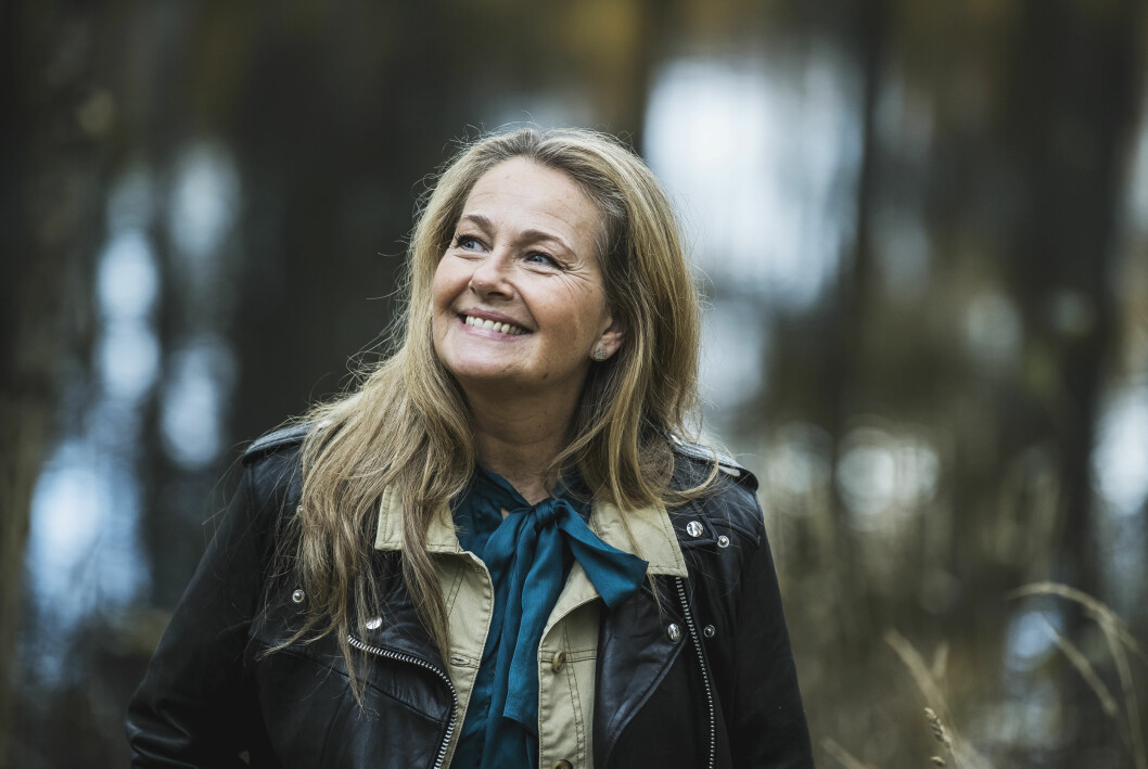 Yvonne Ryding har en egen hudvårdsserie som lanserades 1995. Yvonne Ryding har en egen hudvårdsserie som lanserades 1995.
