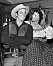 James Arness och hans första hustru Virginia Chapman spelade mot varandra i serien Gunsmoke.
