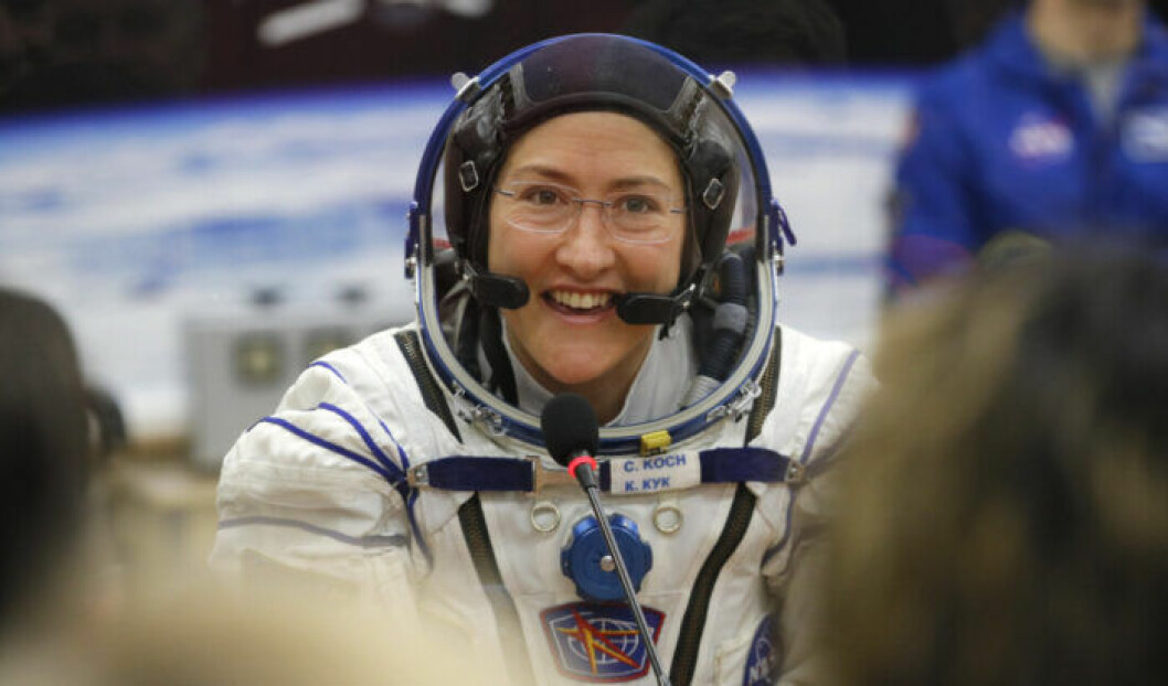 Astronauten Peggy Whitson beskriver rymdens doft som bitter och rökig. Astronaut Flight Record Peggy Whitson