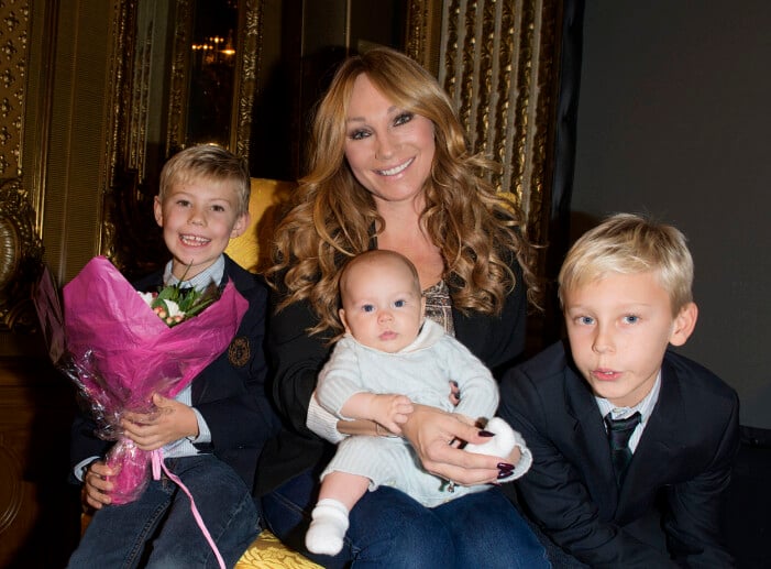 Charlotte Perrelli med barnen Angelo, Alessio och Adrian 2013. Charlotte Perrelli med barnen Angelo, Alessio och Adrian.