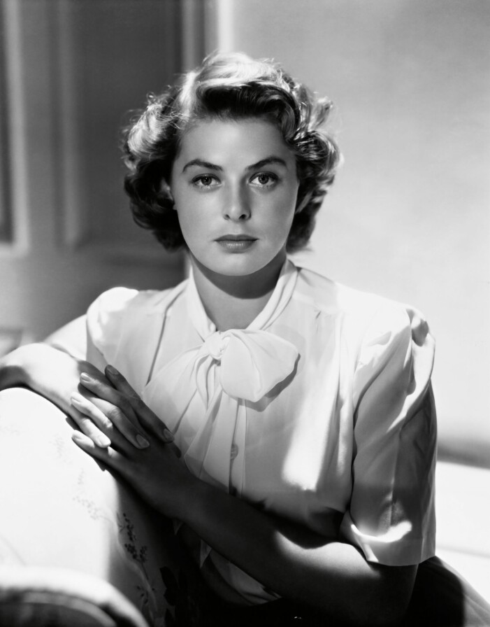 Ingrid Bergman låter sig fotograferas 1946. INGRID BERGMAN. 1946.