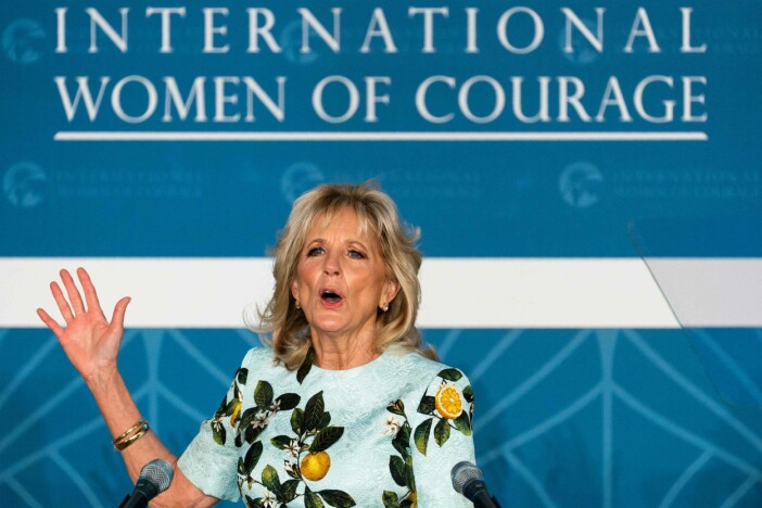 First Lady Jill Boden talar i Washington på Internationella kvinnodagen. Jill Biden