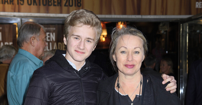 Louise Hoffsten med sonen Adrian.