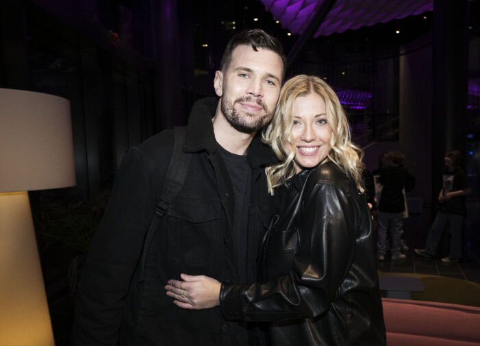 Robin Bengtsson och Sigrid Bernson på Melodifestivalens efterfest.