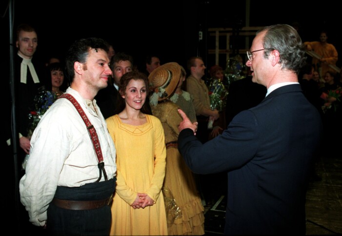 Helen Sjöholm och Anders Ekborg med kungen. Helen Sjöholm och Anders Ekborg med kungen.