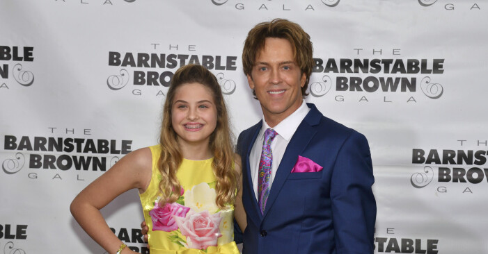 Dannielynn Birkhead med pappa Larry 2019.