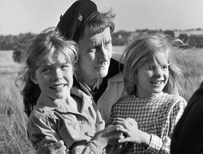 Jonna med Astrid Lindgren och sin motskådespelare.