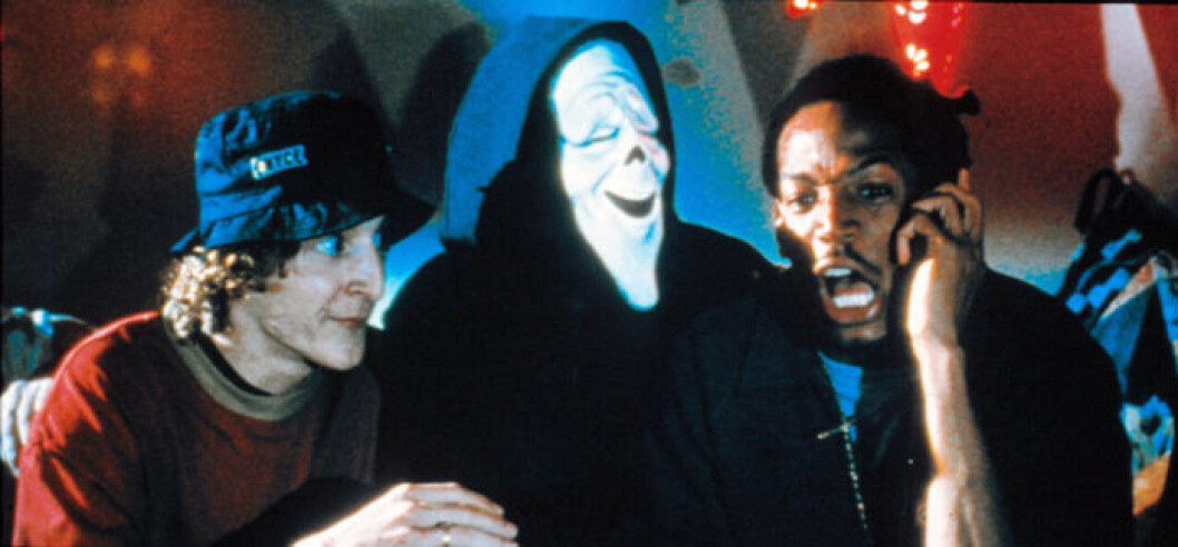 <em>Scary Movie</em> är filmen som driver med alla andra skräckfilmer.