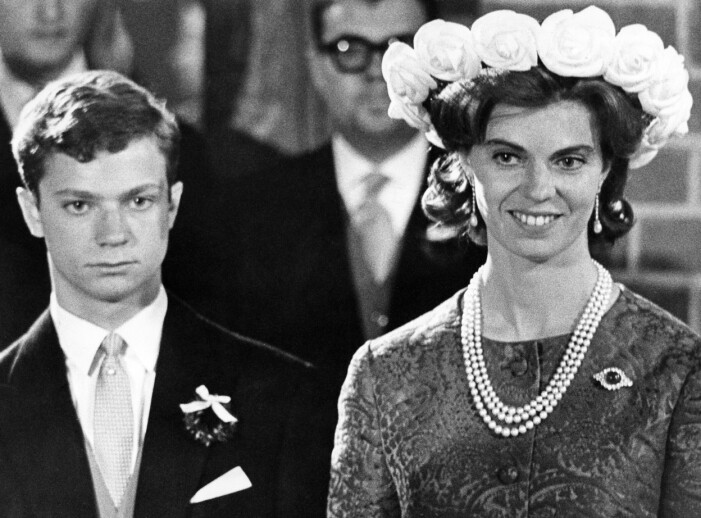 Prinsessan Margaretha tillsammans med sin lillebror, dåvarande kronprins Carl Gustaf, 1964.