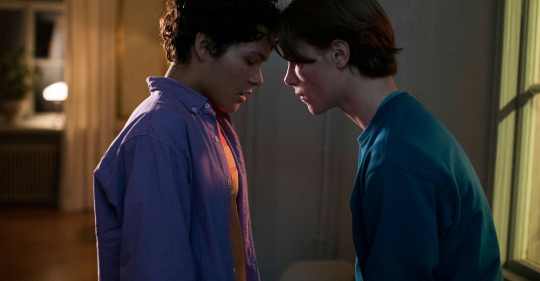 Omar Rudberg och Edvin Ryding spelar huvudrollerna i <em>Young Royals</em>. Omar Rudberg och Edvin Ryding i Young Royals