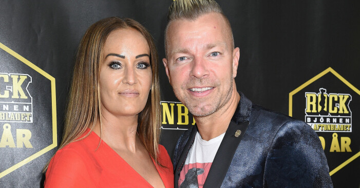 Casper med sin fru Helena Janebrink.