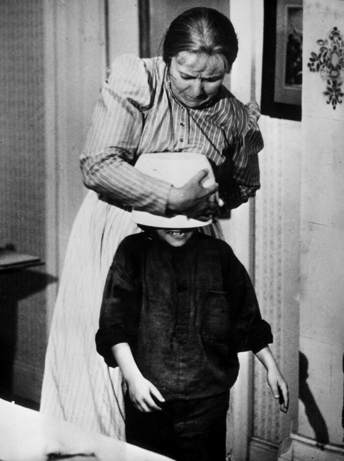 Emy Storm som mamma Alma i <em>Emil i Lönneberga.</em>