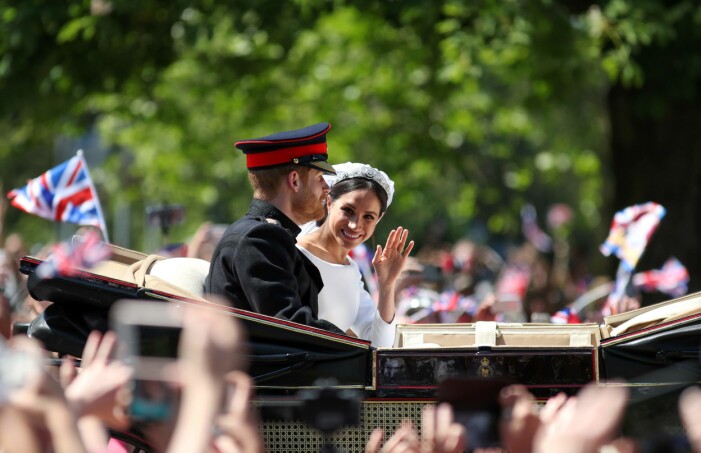 Den 19 maj 2018 gifte sig Prins Harry med Meghan Markle och firades kungligt i Storbritanien.