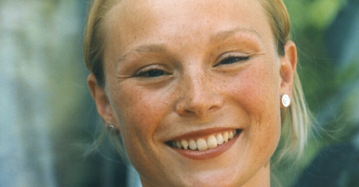 Lina Pleijel blev känd med rollen som Sandra Bovalius i Skilda världar.