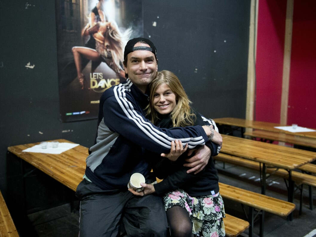Marcus Schenkenberg och Pernilla Wahlgren var kärvänliga i kulisserna av <span class=" italic" data-lab-italic_desktop="italic">Let's dance</span> 2012.