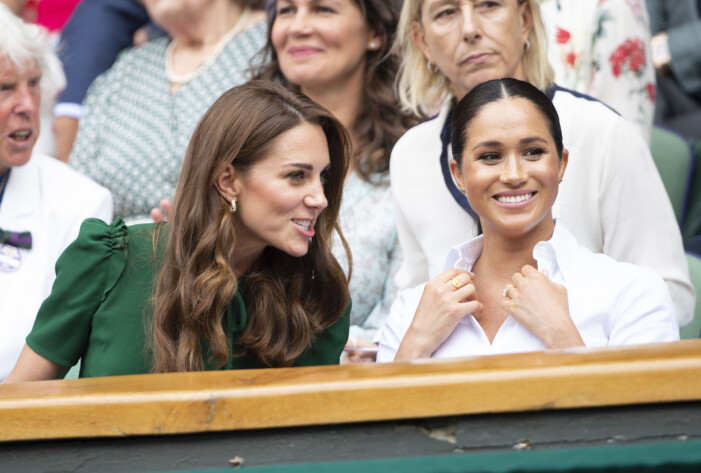 Tennisfinal i Wimbledon 2019 - då var det kärvänligt mellan svägerskorna Kate och Meghan.