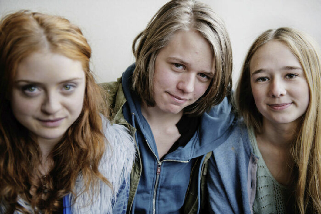 Happy Jankell, Valter Skarsgård och Alba August spelar tillsammans i filmen IRL. Foto: Magnus Liam Karlsson / TT Happy Jankell, Valter Skarsgård och Alba August från filmen IRL.