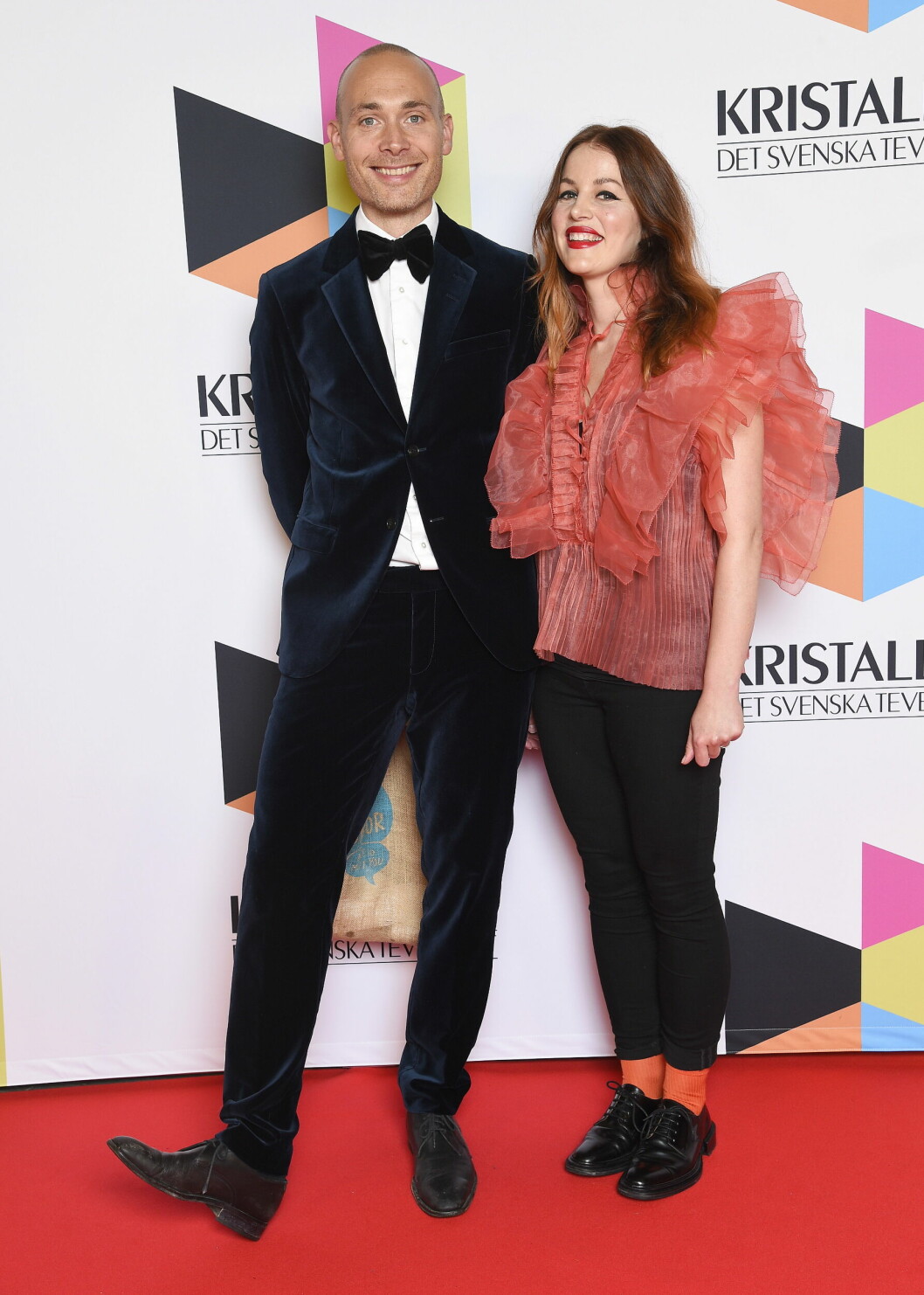 Makarna Jesper Rönndahl och Marie Agerhäll tillsammans på röda mattan inför <span class=" italic" data-lab-italic_desktop="italic">Kristallengalan</span> 2021. Makarna Jesper Rönndahl och Marie Agerhäll på röda mattan inför Kristallengalan 2021.