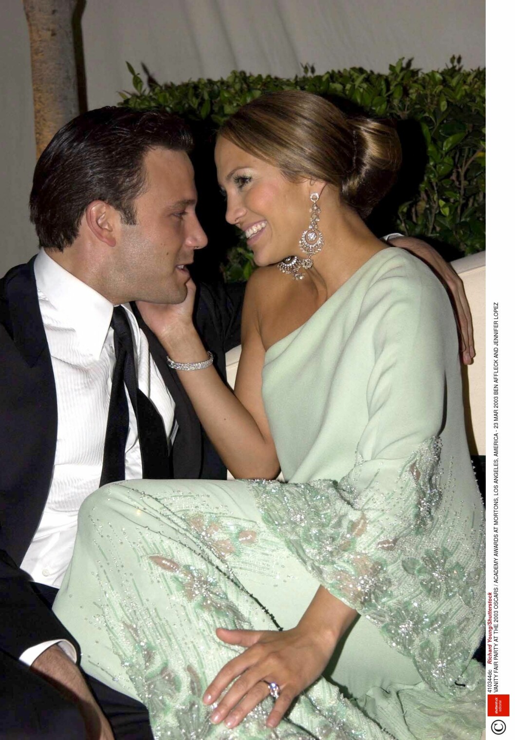 Gosnos under Vanity Fairs efterfest under Oscarsgalan 2003. Ben Affleck, Jennifer Lopez