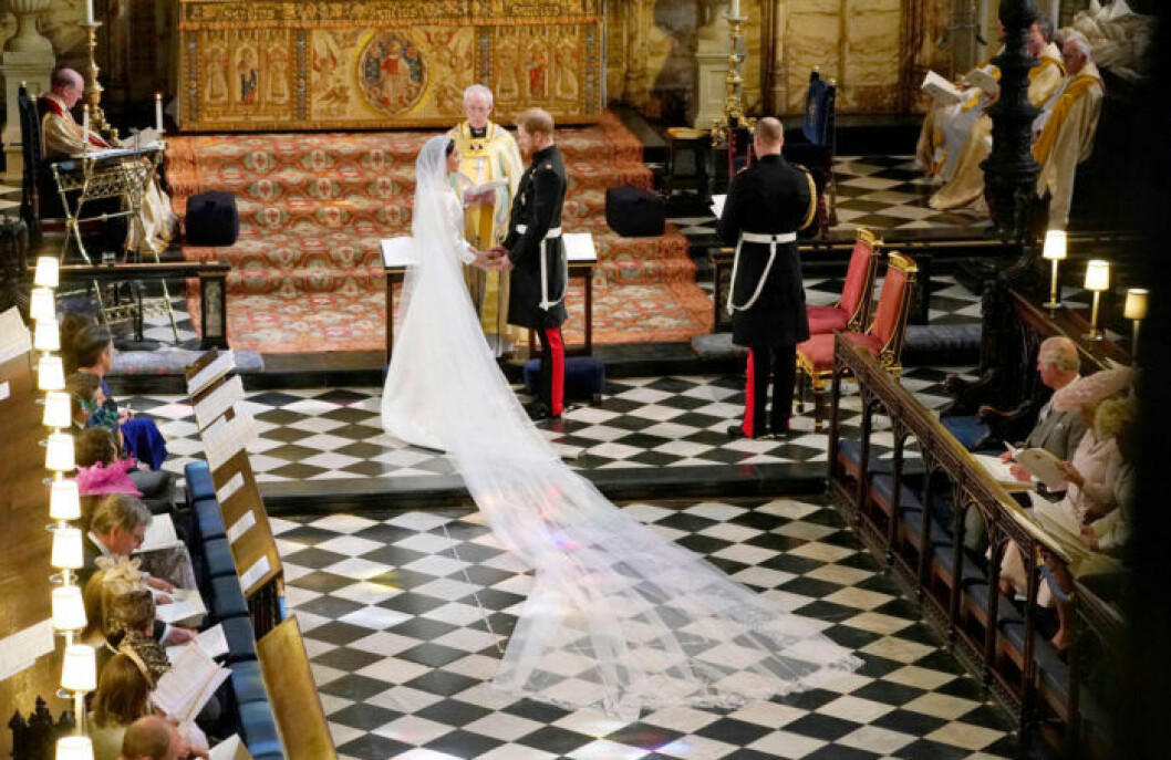 Bröllopsceremonin hålls i St George’s kapell, Windsor Castle, i Berkshire. Bröllopet mellan Meghan Markle och prins Harry