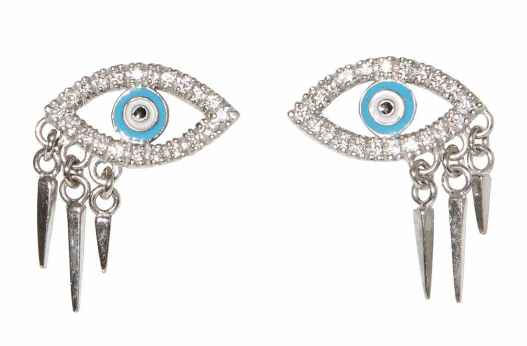<a href="http://www.heartmade.dk/onlineshop/jewellery/161-997-091-alpu/" target="_blank">Örhängen med zirkoner</a>, ca 2 200 kr, Heartmade by Julie Fagerholt. orhangen-zirkoner-heartmade-julie-fagerholt