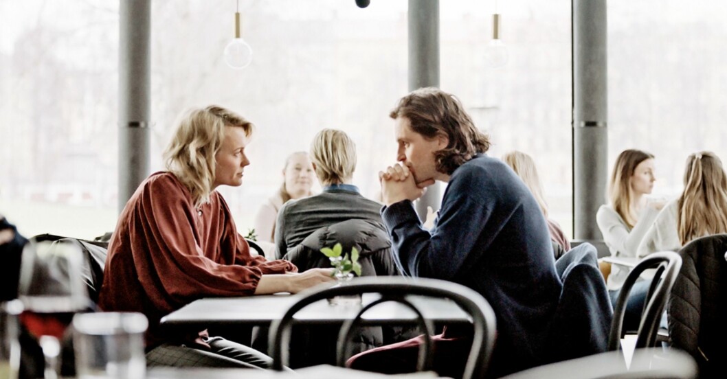 "En liten pärla till serie som blandar ångest och endorfiner, humor och vemod”, skrev DN när man utsåg <span class=" italic" data-lab-italic_desktop="italic">Älska mig</span> till förra årets tv-serie.