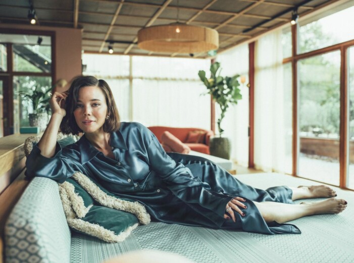 Hedda Stiernstedt fotograferad på Ellery Beach House, Lidingö. Hedda Stiernstedt