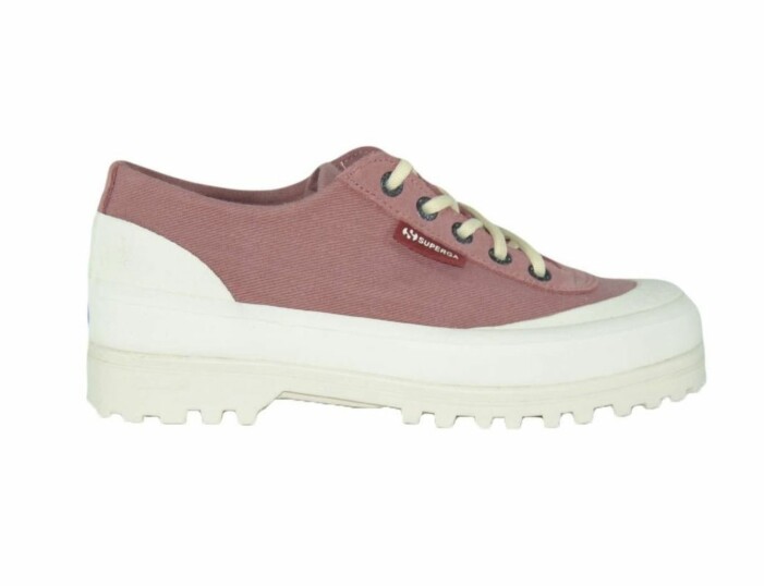Sneakers i textilmaterial, 571 kr, Superga. Sneakers från Superga med grov sula och snörning